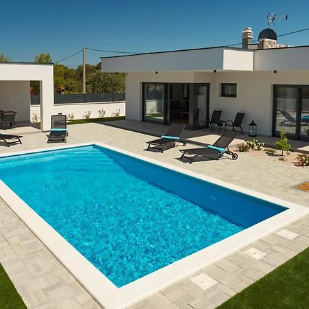 Villa Abelia ピロヴァッツ エクステリア 写真